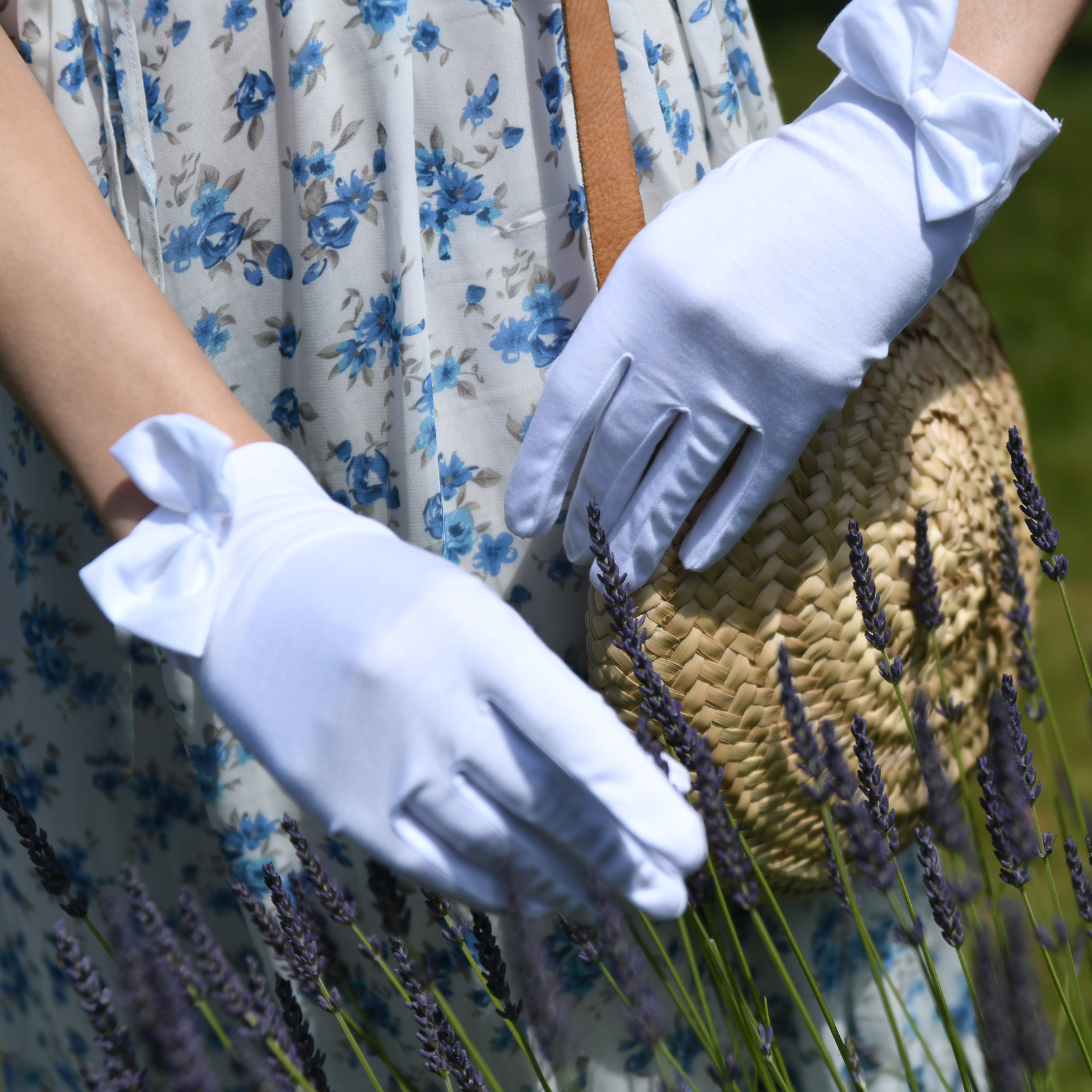 49121 Ultraviolet Protective Gloves